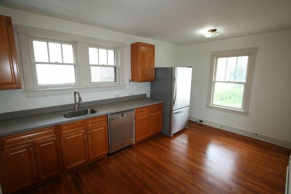 Kitchen - 44 S Fremont Ave