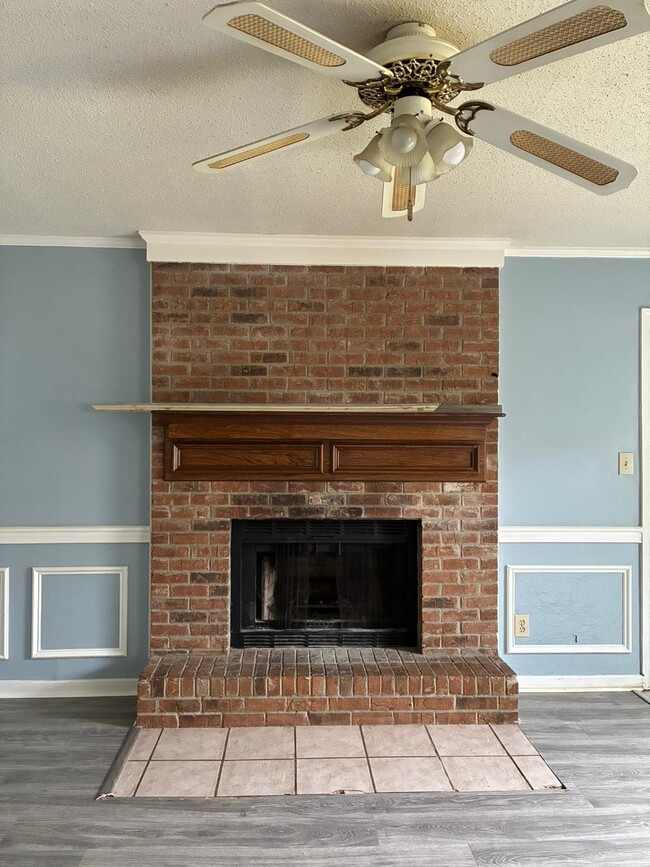 Building Photo - 48 Meadowoods Ter