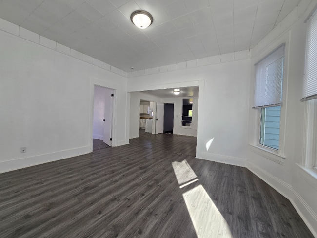Foto del edificio - 439 W Vine St