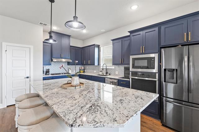 Foto del edificio - 3817 Stonewood Dr
