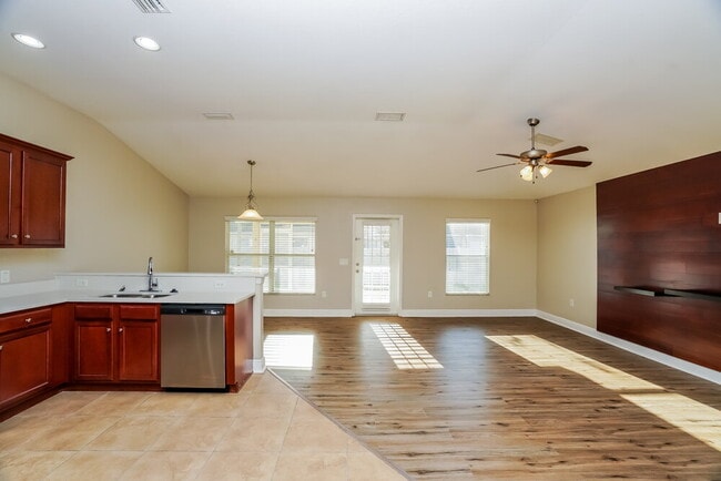 Building Photo - 20209 Natures spirit Dr