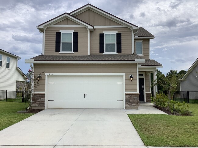 Building Photo - 5921 Hampton Creek Rd