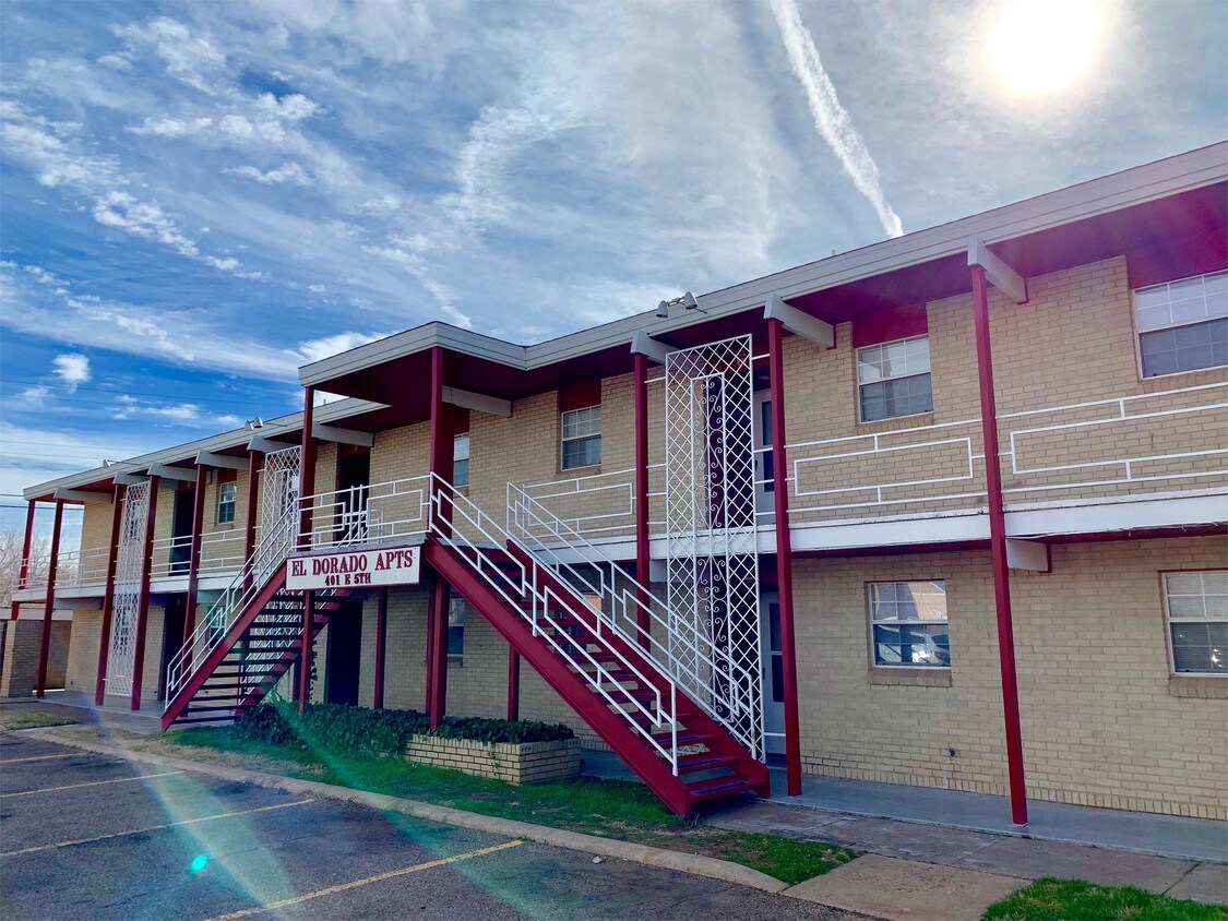 Foto principal - 401 E 5th St