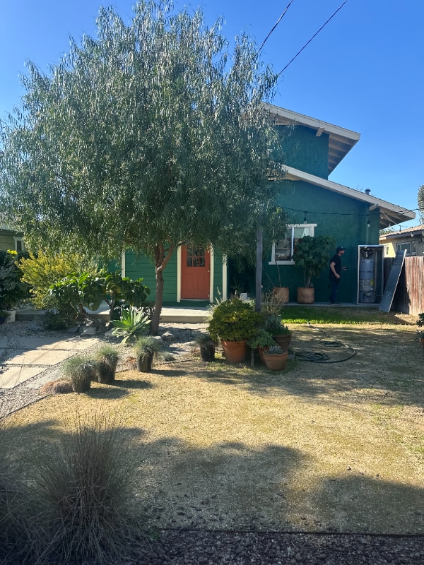 Building Photo - 3804 S Hobart Blvd