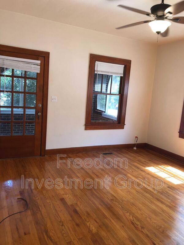 131 Stanley Ave, Maryville, TN 37803 Condo for Rent in Maryville, TN