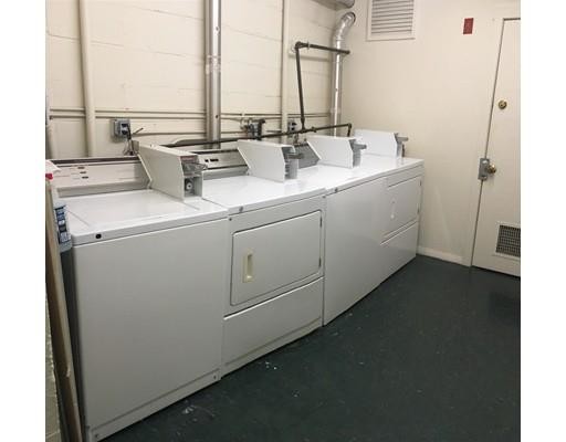 Foto del edificio - 71 Pond St