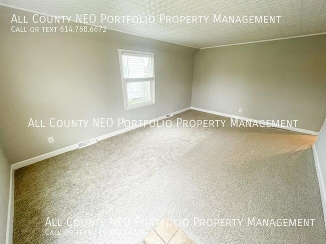 Building Photo - 3473 Eisenhower Rd