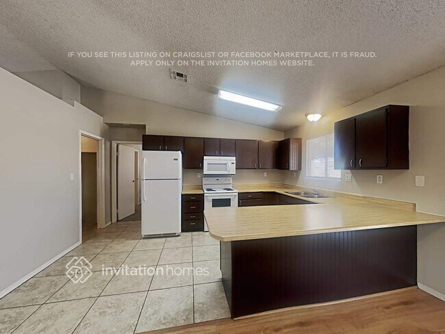 Foto del edificio - 10322 W Calle Del Oro