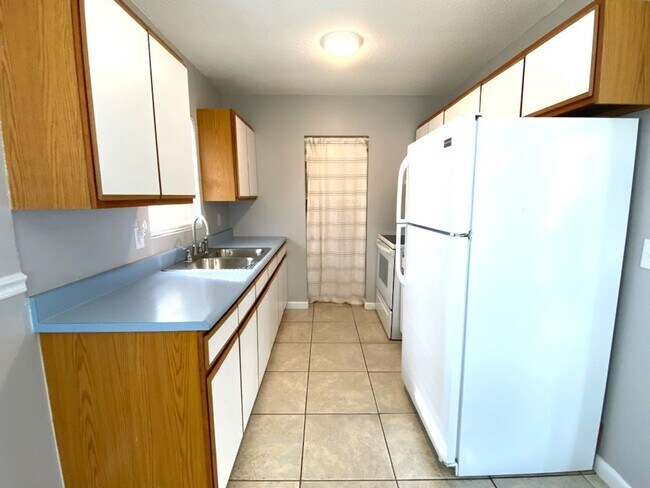 Building Photo - Beautiful 3 Bedroom Ormond Beach Home!
