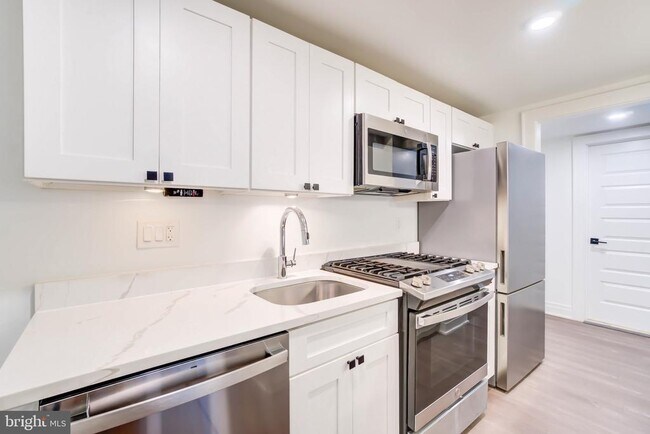 Foto del edificio - 3625 16th St NW