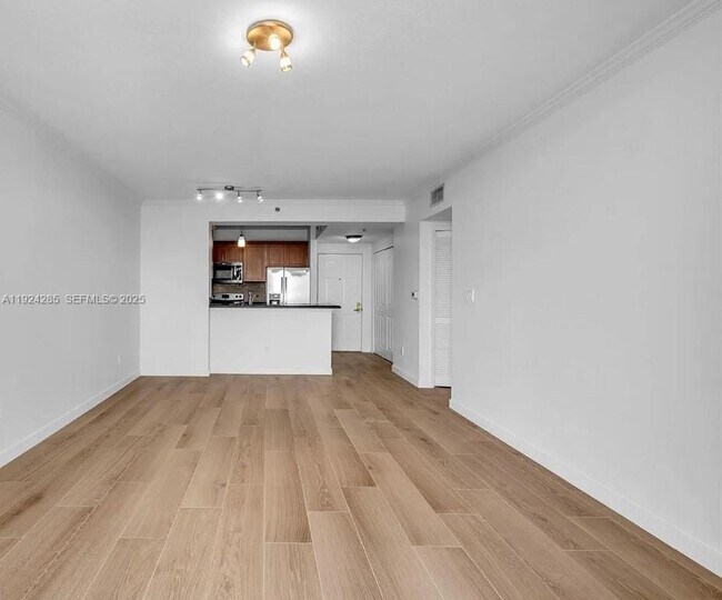 Foto del edificio - 2665 SW 37th Ave