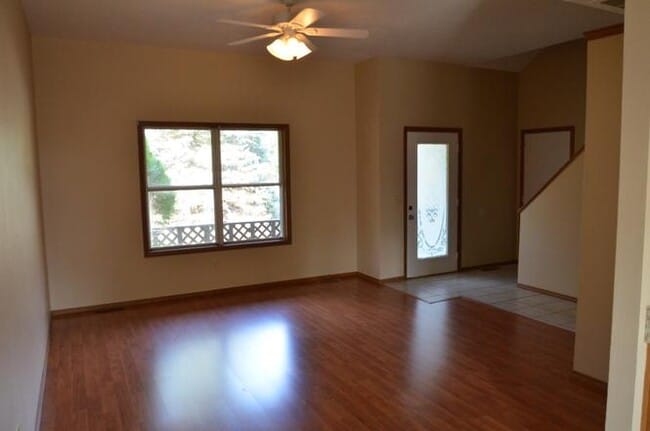 Building Photo - 404 Pace Ct