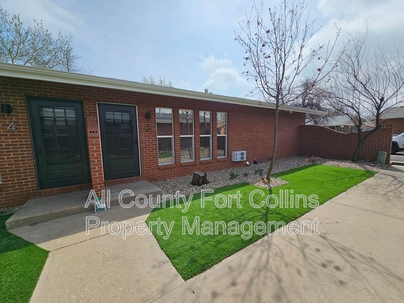Primary Photo - 1740 Azalea Dr