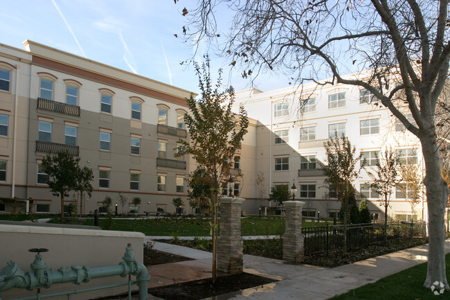 Building Photo - Sycamore Senior Apartments, LP