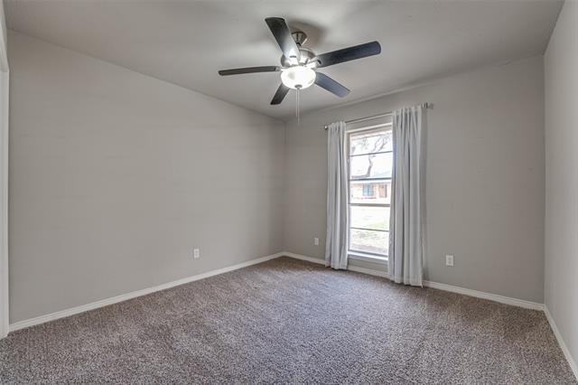 Building Photo - 407 Kenway St