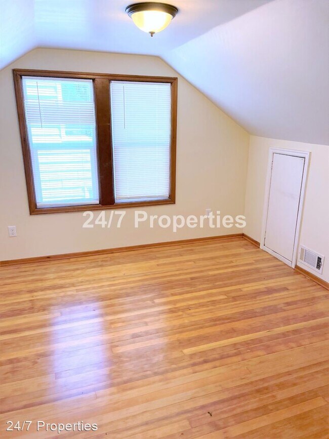 Foto del edificio - 4 br, 2 bath House - 2135 NE 112th Ave.