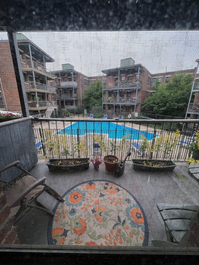 Foto del edificio - 120 Sutherland Rd