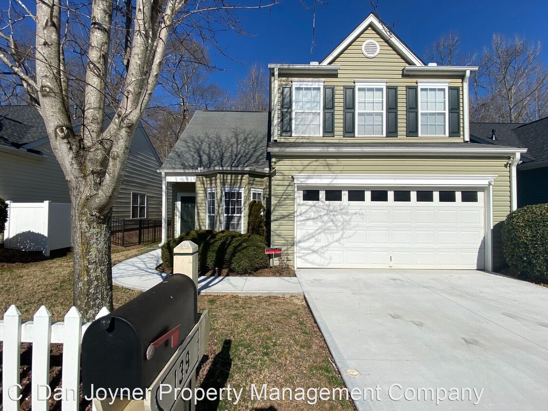 Primary Photo - 3 br, 2.5 bath House - 139 Ledgewood Way