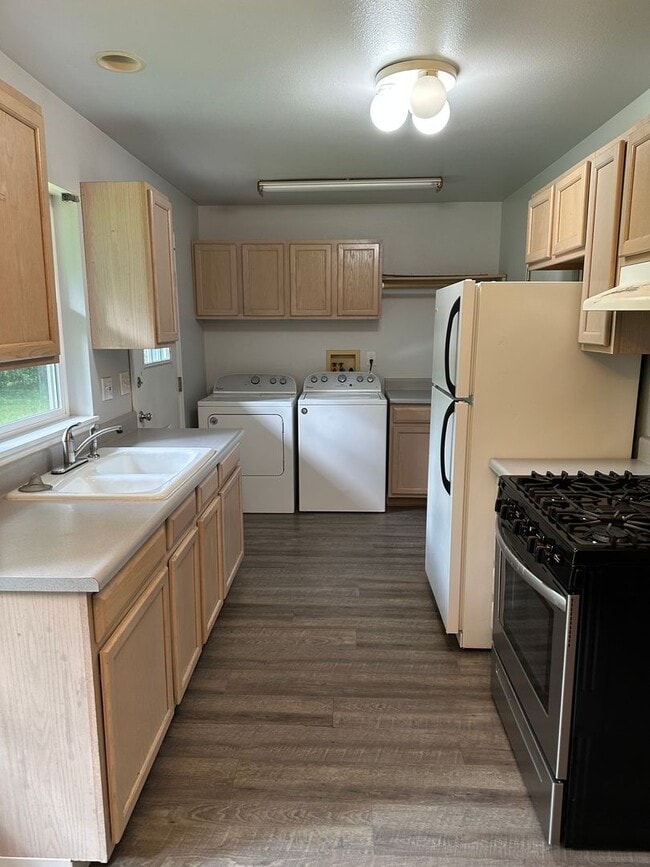 Building Photo - 12110 Chalet Drive - CDY