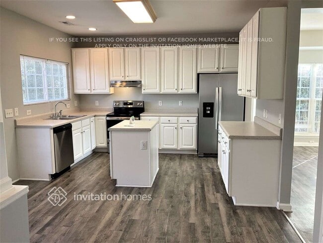 Building Photo - 1108 Sandstone Ct