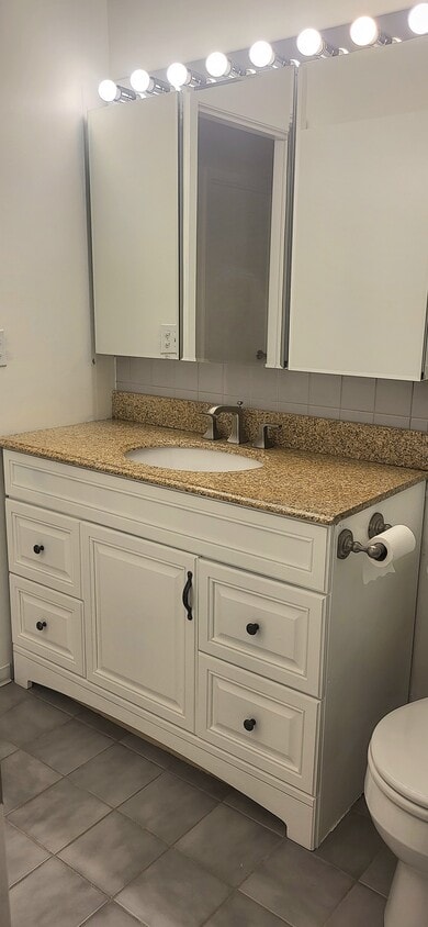 Foto principal - 7624 Polk St
