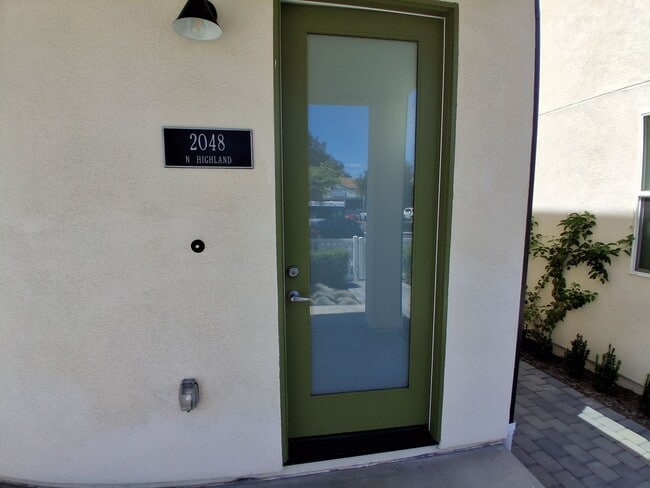 Foto del interior - Division & Highland Rowhomes