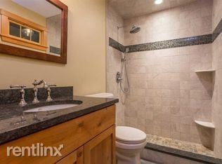 Building Photo - 1 br, 1 bath Apartment - 1,019 sqft