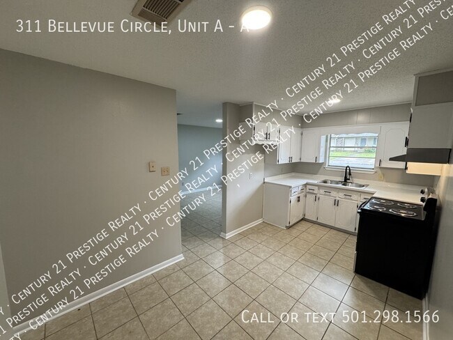 Building Photo - 311 Bellevue Cir