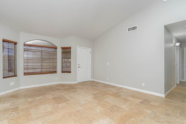 Building Photo - 665 N 81st Pl