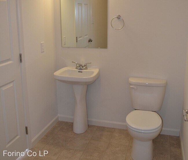 Building Photo - 3 br, 2.5 bath House - 12 East Abby Lane