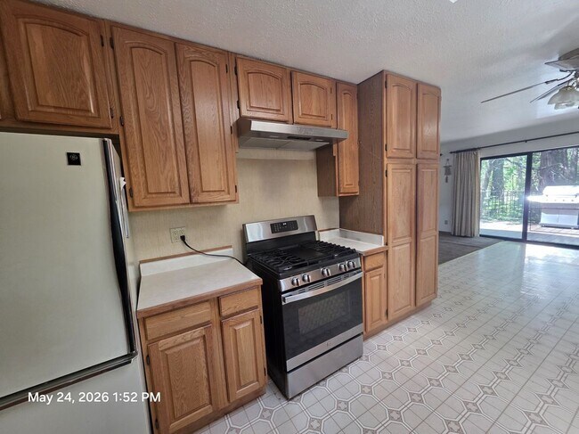 Foto del edificio - 1335 W Scenic Dr