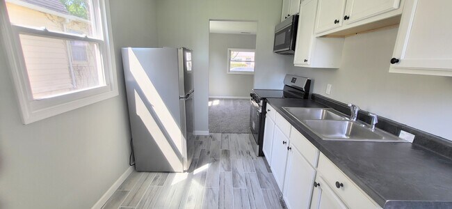 Foto del edificio - 4121 Monroe St