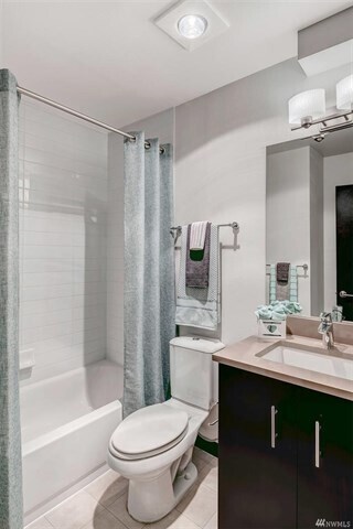 Foto del edificio - Stunning 3 Bedroom Townhouse in Fremont!