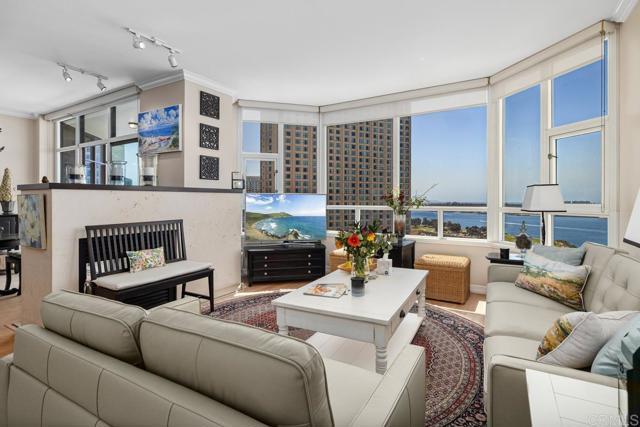 Foto del edificio - 700 W Harbor Dr