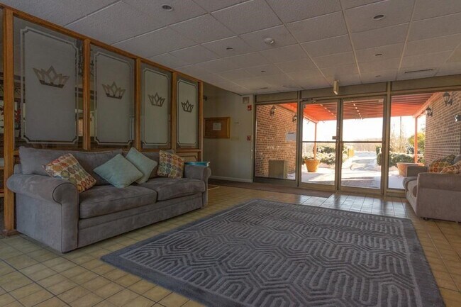 Foto del edificio - 402 Paradise Rd