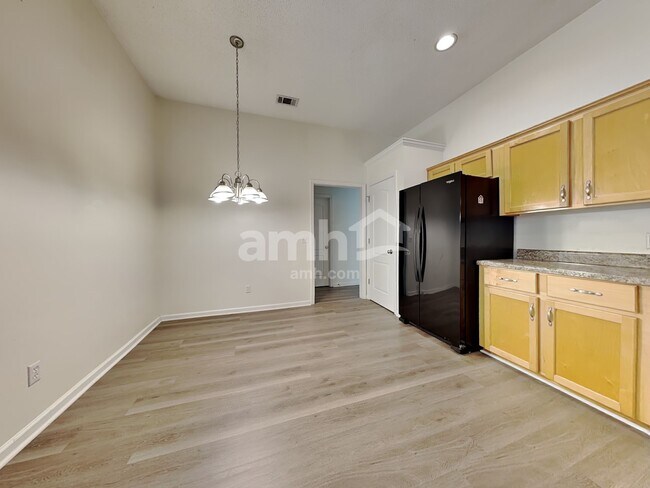 Foto del edificio - 103 Richmond Way