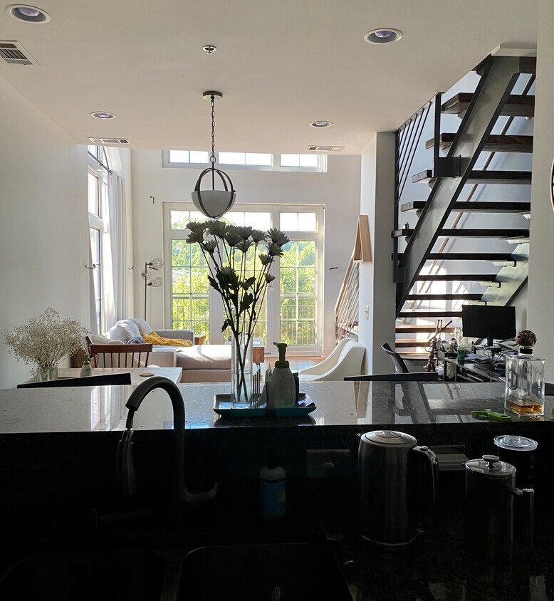 Foto principal - 1253 Caroline St NE