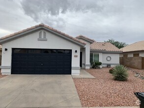Building Photo - 4629 E Lavender Ln