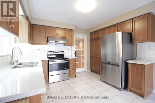 Building Photo - 73 Briarcrest Dr