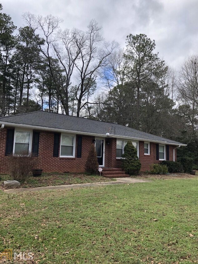 5056 Linda Vista Dr, Mableton, GA 30126 House for Rent in Mableton