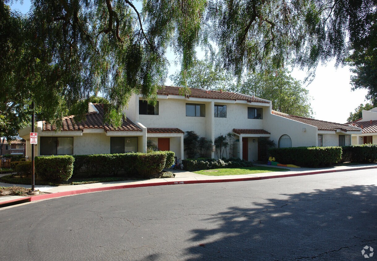 Building Photo - 1050 Partridge Dr
