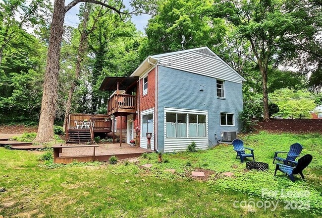Building Photo - 1331 Seneca Pl
