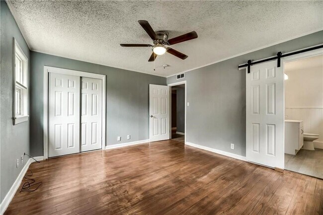 Building Photo - 3112 Mimosa Park Dr