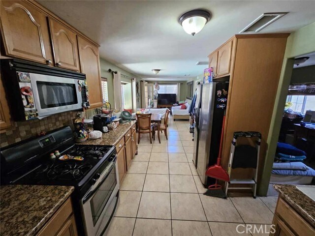 Foto del edificio - 3167 Havenpark Ave
