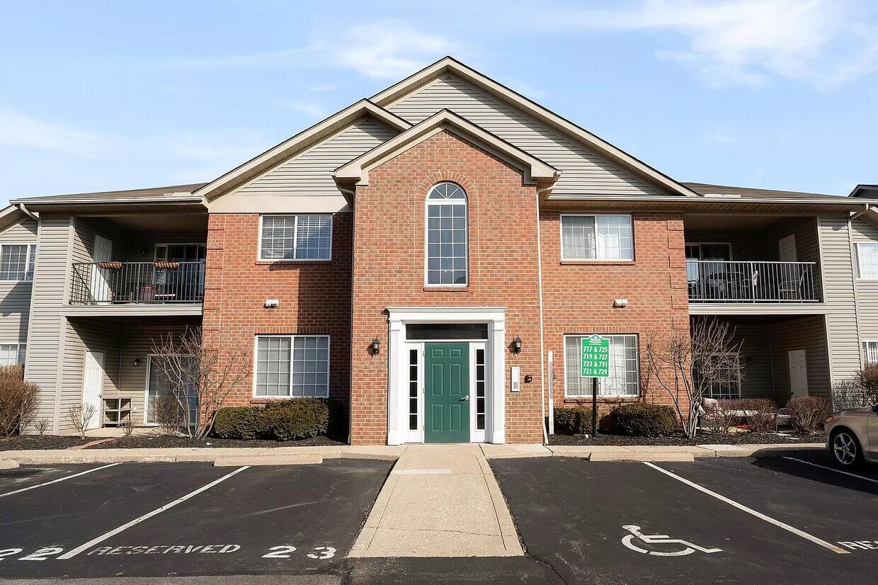 Building Unit - 729 Spring Valley Dr