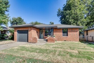 Building Photo - 2725 Texoma Dr