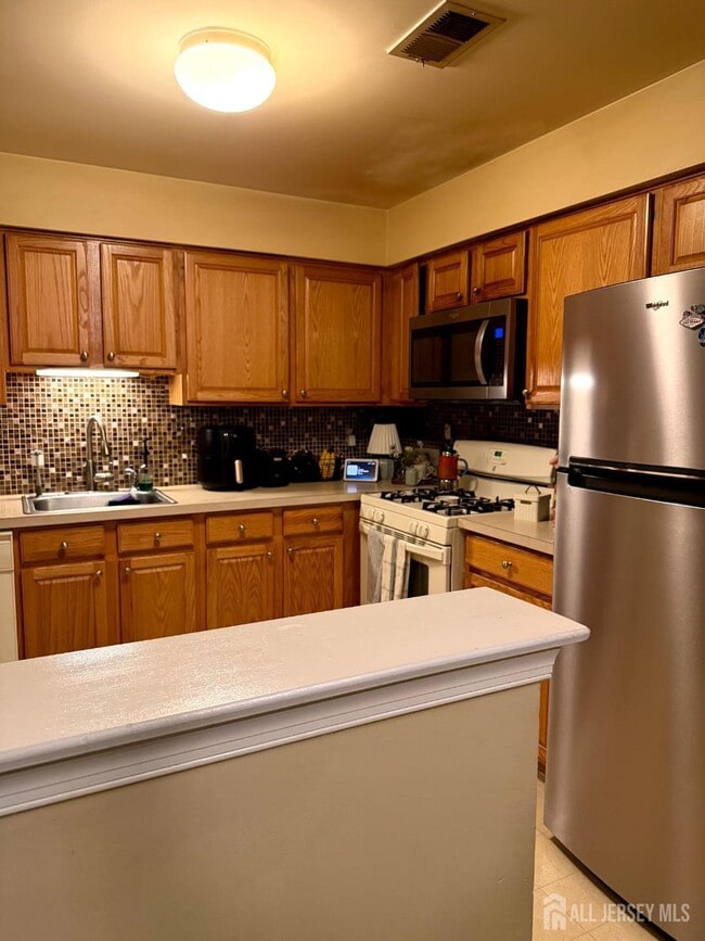 Building Photo - 1216 Dogwood Ct