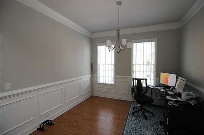 Building Photo - 335 Rose Garden Ln