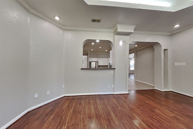 Building Photo - 7619 Almond Springs Dr