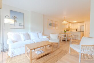 Building Photo - 10 Lemoyne Ave